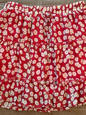 Red Daisy Tiered Skirt